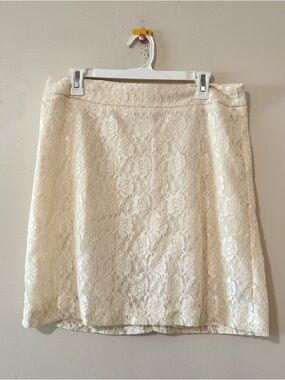 Vintage 90s Classic Cream Lace A-Line Skirt Knee Length Size 10 - NWT